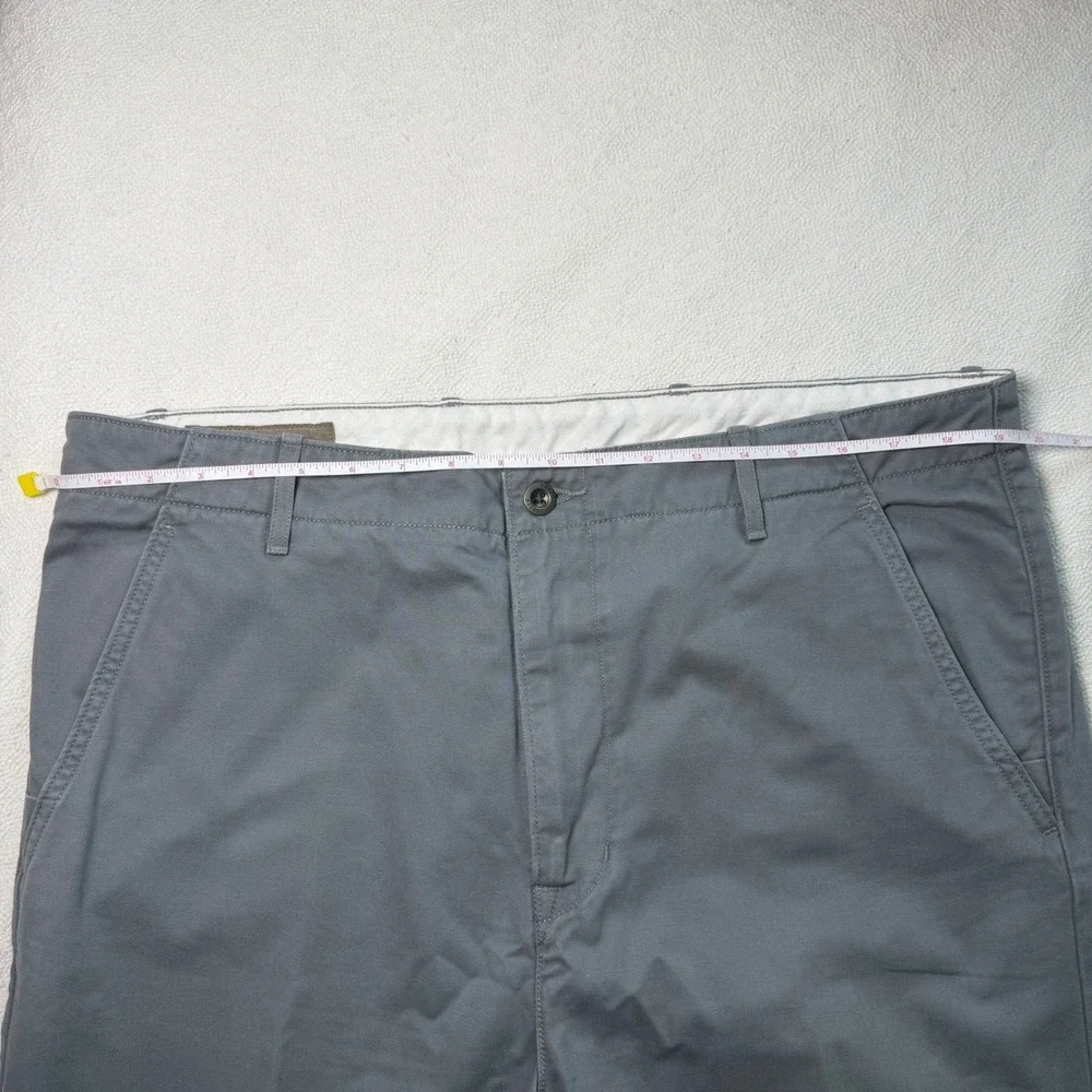 Levis Mens Chino Specifications Gray Flat Front Pants 55609-55328 39x34